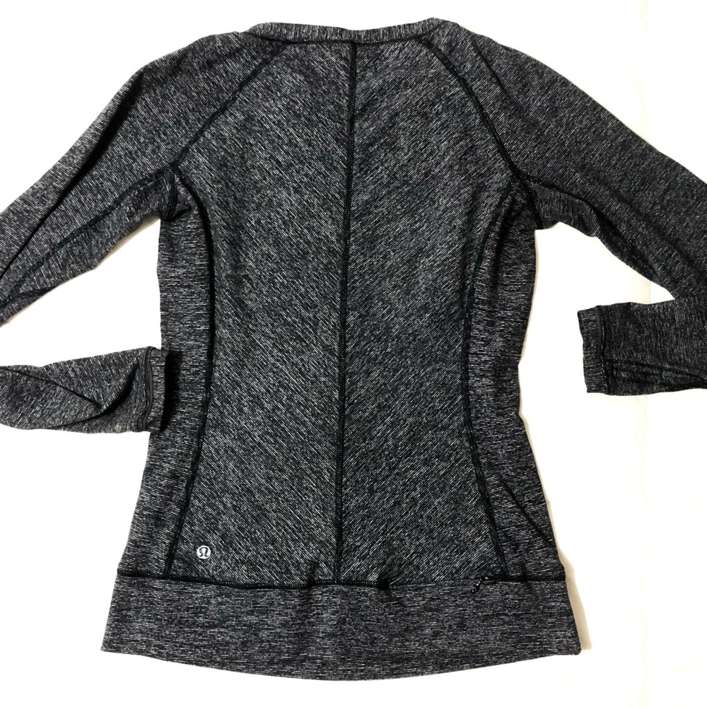 lululemon athletica Heathered Charcoal/Black Long Sleeve Athletic Top
